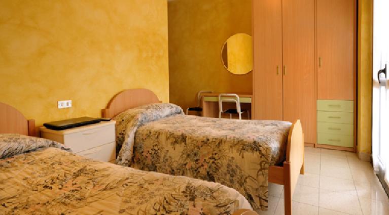 Albergo Giardinetto 스칸조로씨아테 외부 사진