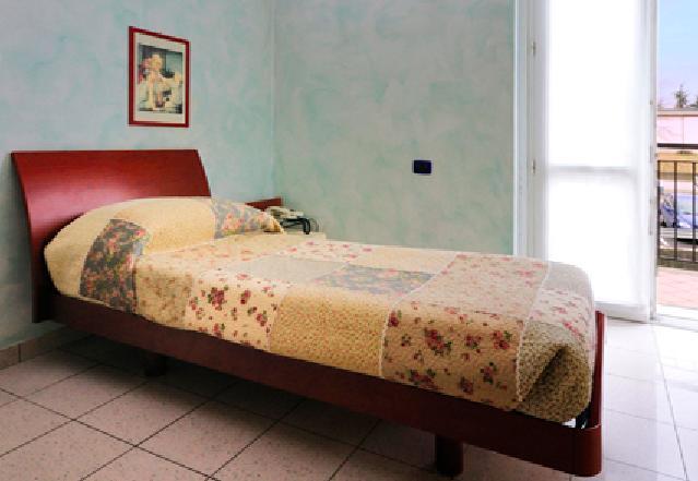 Albergo Giardinetto 스칸조로씨아테 외부 사진